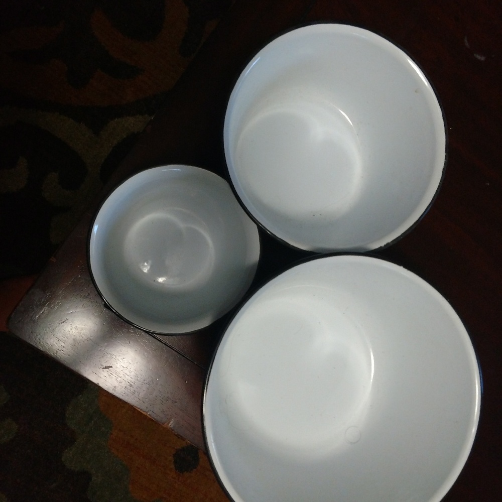 Metal Tin Bathroom Vintage Bowls